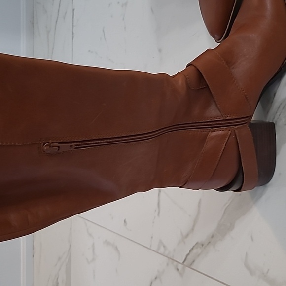NWOT display model Design Lab genuine leather congac color boots. Size 40 or 9. - Picture 4 of 7